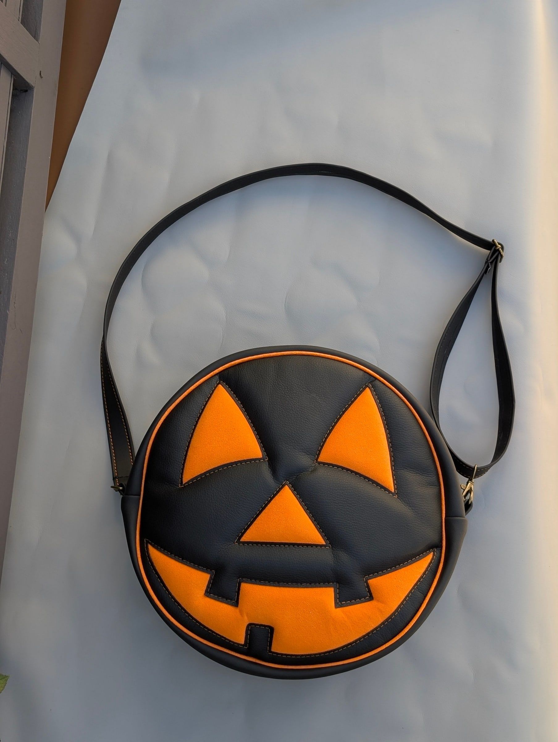 Jack-o'-Lantern Pill Bag — Classic